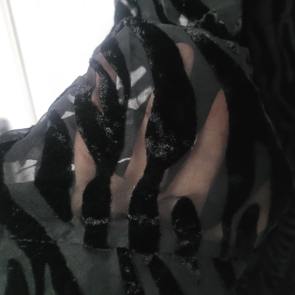 Pretty Little Thing black strip dress size us 24 - Picture 9 of 11